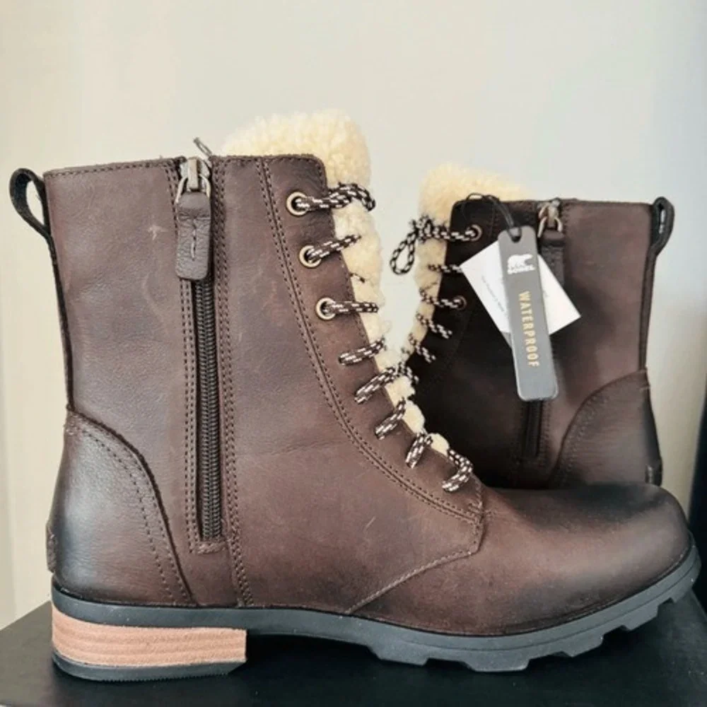SOREL Emelie Genuine Shearling Lamb Fur Short‎ Lace-Up Boot, Brown, Size 11, NWT